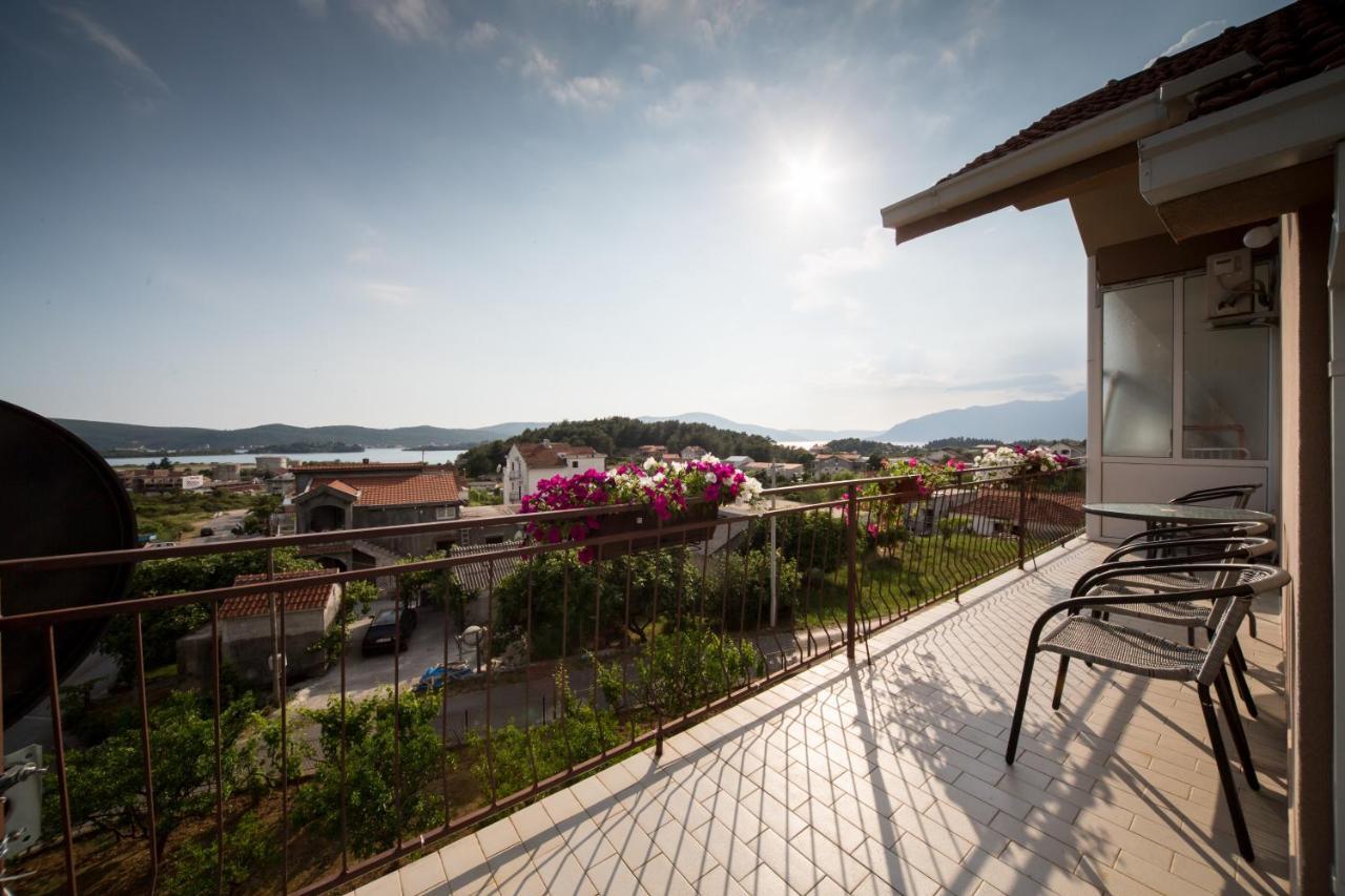 Apartments Pavicevic Tivat Zimmer foto