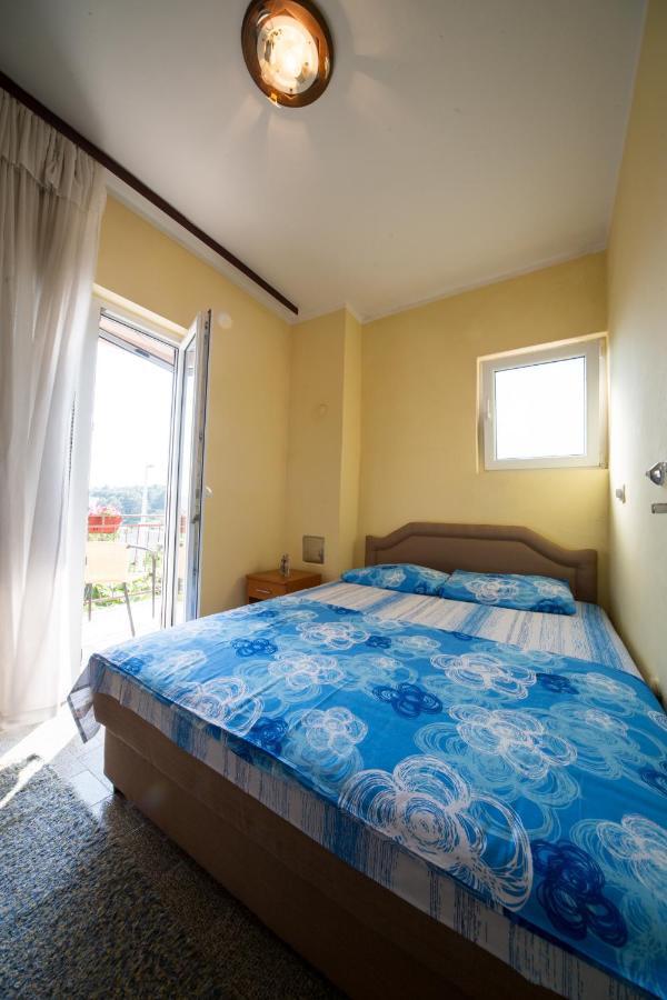 Apartments Pavicevic Tivat Zimmer foto