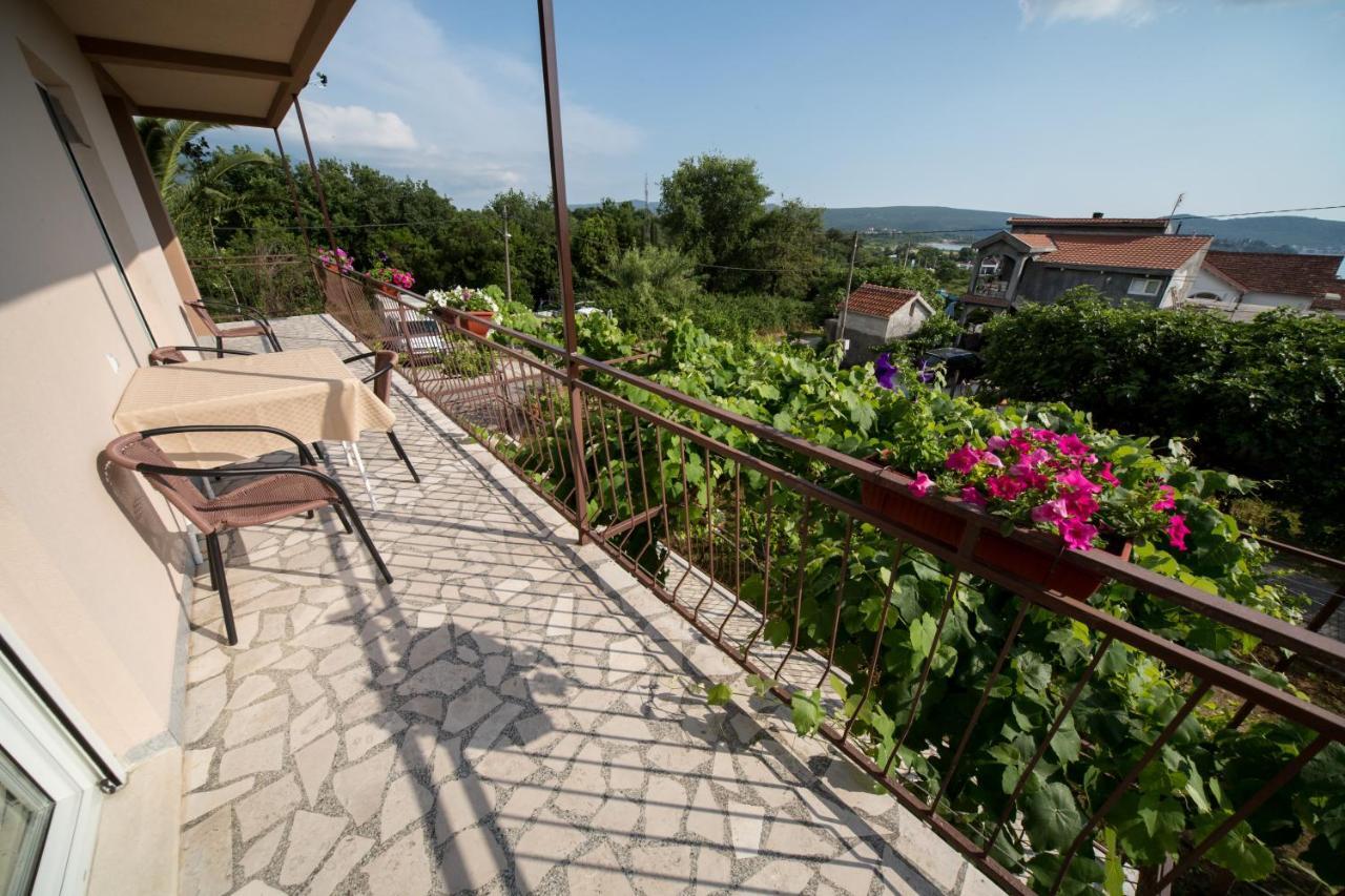 Apartments Pavicevic Tivat Zimmer foto
